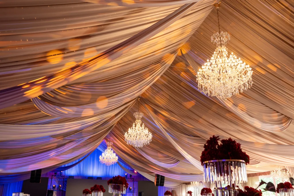 Photo of the upper part of the banquet hall